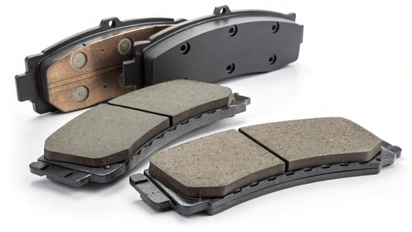 An infographic showing the forces acting on a truck during braking