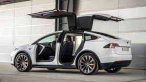 Is the 2017 Tesla Model X Still a Safe Investment Under Tesla Inc, or a High-Risk EV Choice Today?