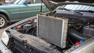 What Does a Car Radiator Do and How Does It Control Engine Temperature?