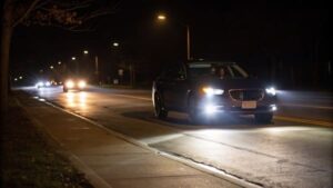 When Should You Use Low Beam and High Beam Headlights While Driving?